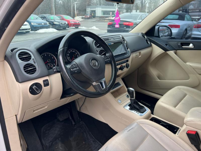 Volkswagen Tiguan S 2014