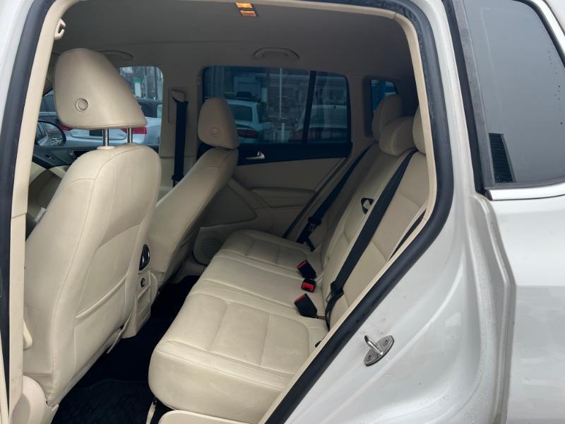 Volkswagen Tiguan S 2014