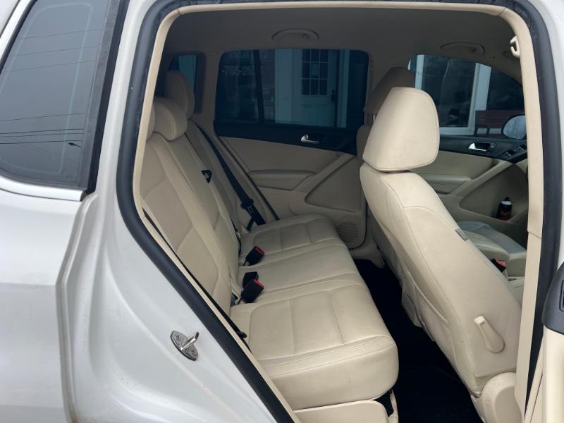 Volkswagen Tiguan S 2014