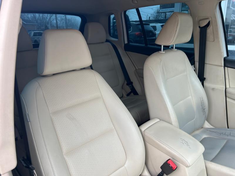 Volkswagen Tiguan S 2014