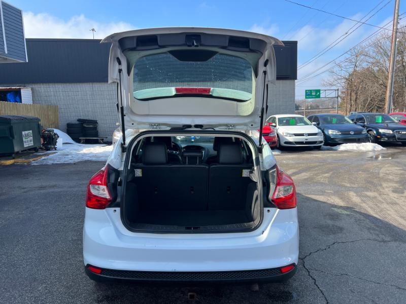 Ford Focus SE Hatch 2013