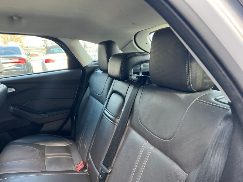 Ford Focus SE Hatch 2013