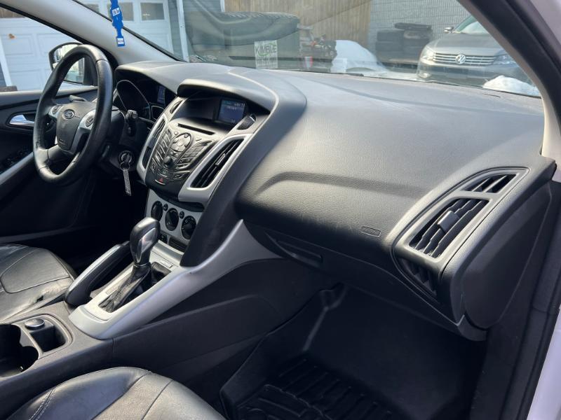 Ford Focus SE Hatch 2013