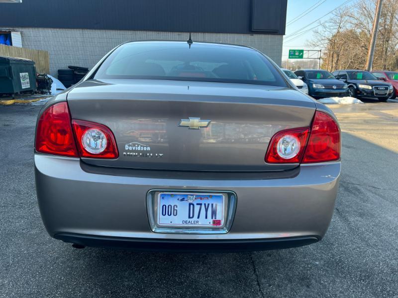 Chevrolet Malibu 1LT 2011