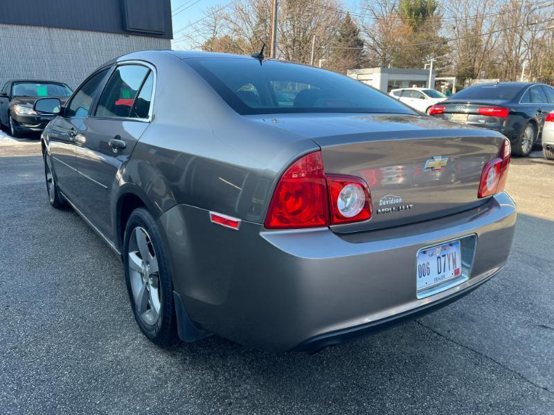 Chevrolet Malibu 1LT 2011