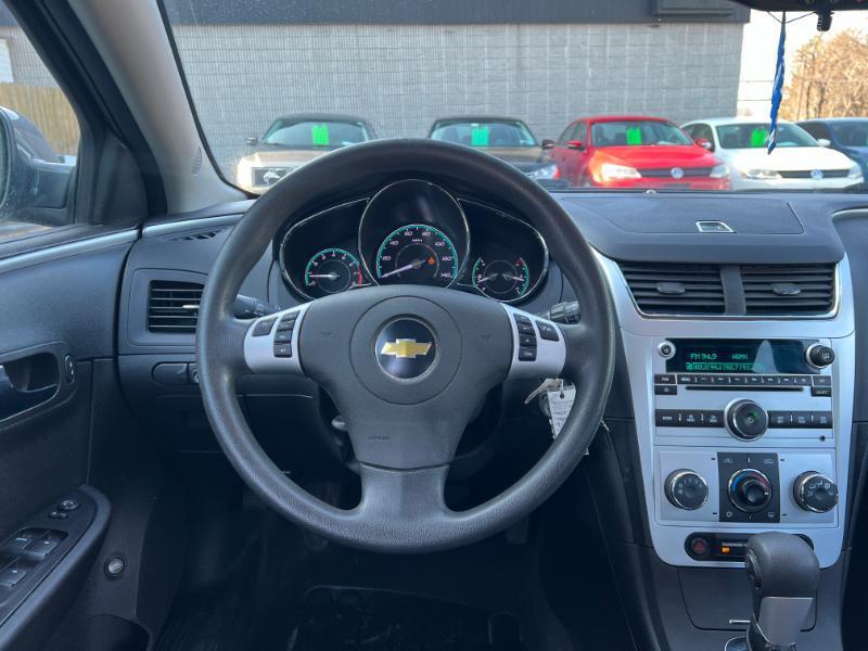 Chevrolet Malibu 1LT 2011