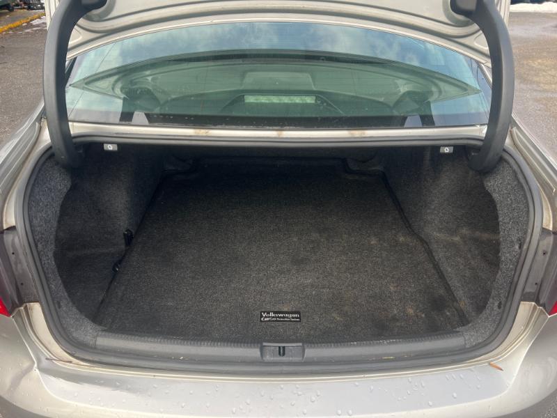 Volkswagen Passat 1.8T SE AT PZEV 2014