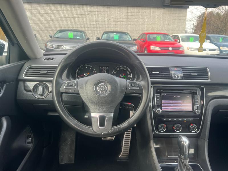 Volkswagen Passat 1.8T SE AT PZEV 2014