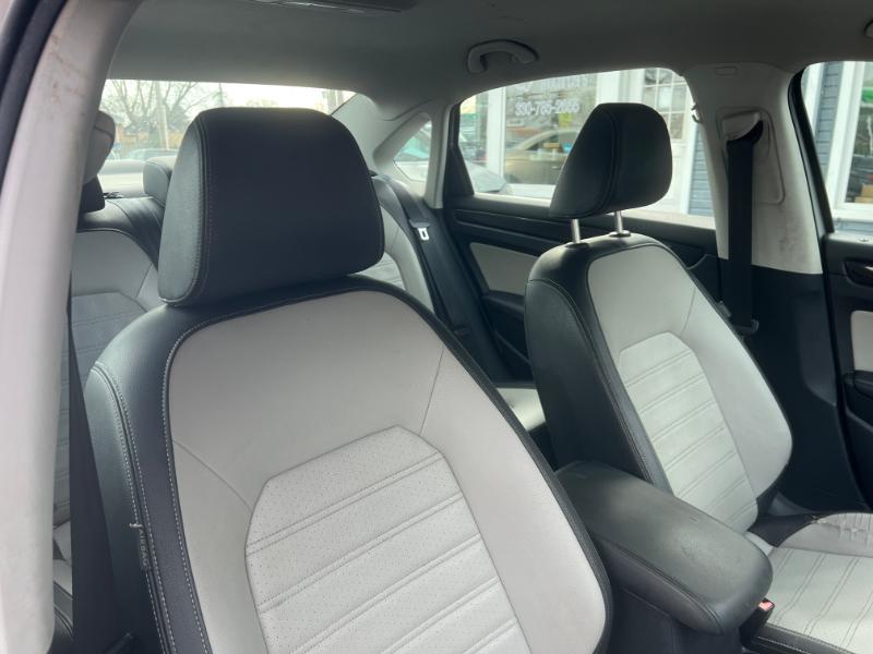 Volkswagen Passat 1.8T SE AT PZEV 2014