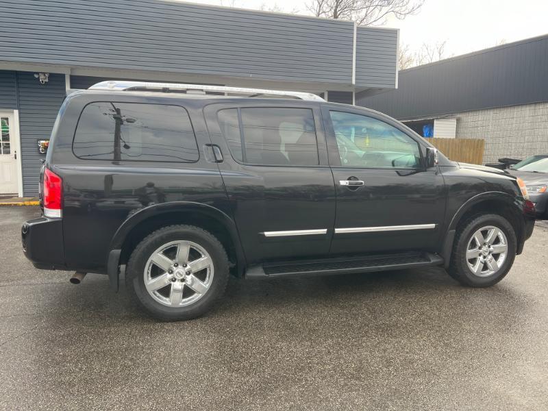 Nissan Armada Platinum 4WD 2011