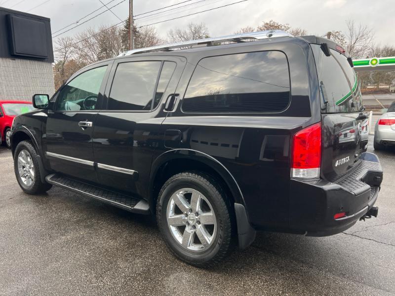 Nissan Armada Platinum 4WD 2011