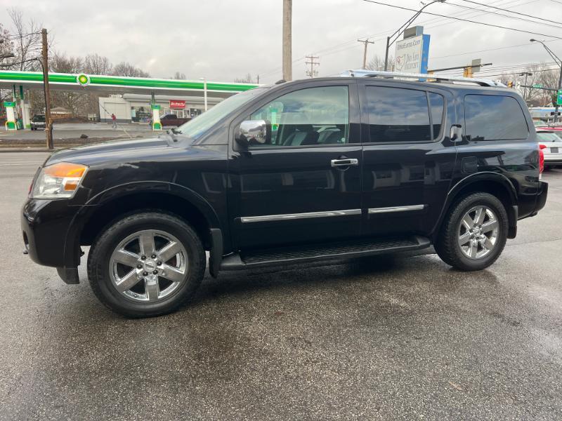 Nissan Armada Platinum 4WD 2011