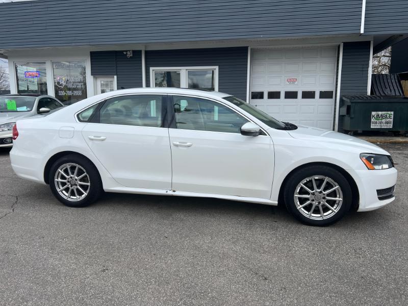 Volkswagen Passat 2.5L SE AT 2012