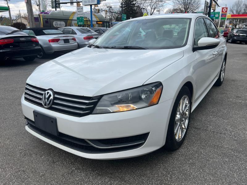 Volkswagen Passat 2.5L SE AT 2012