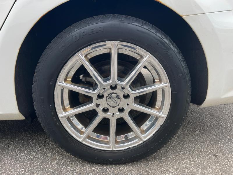 Volkswagen Passat 2.5L SE AT 2012