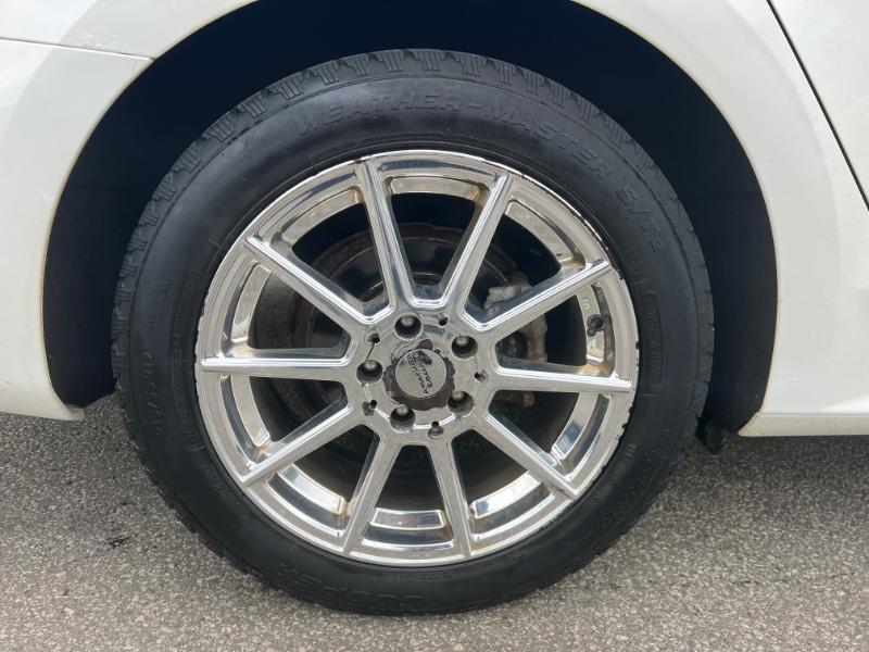 Volkswagen Passat 2.5L SE AT 2012