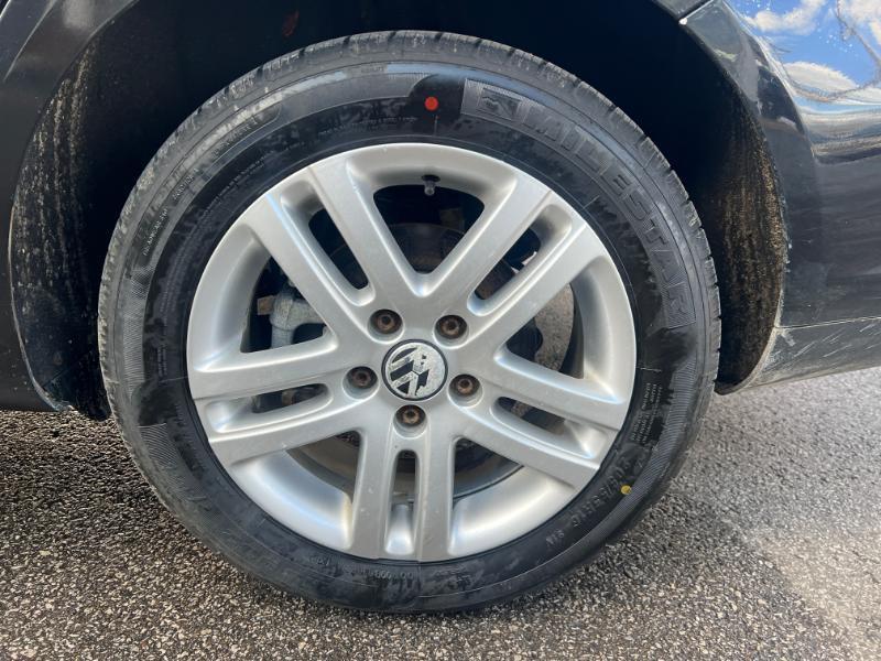 Volkswagen Jetta SportWagen 2.0L TDI 2011