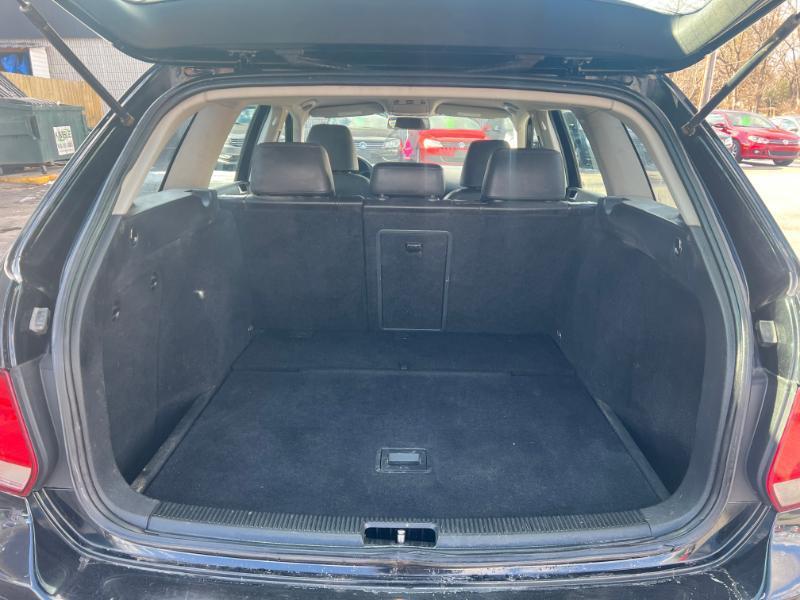 Volkswagen Jetta SportWagen 2.0L TDI 2011