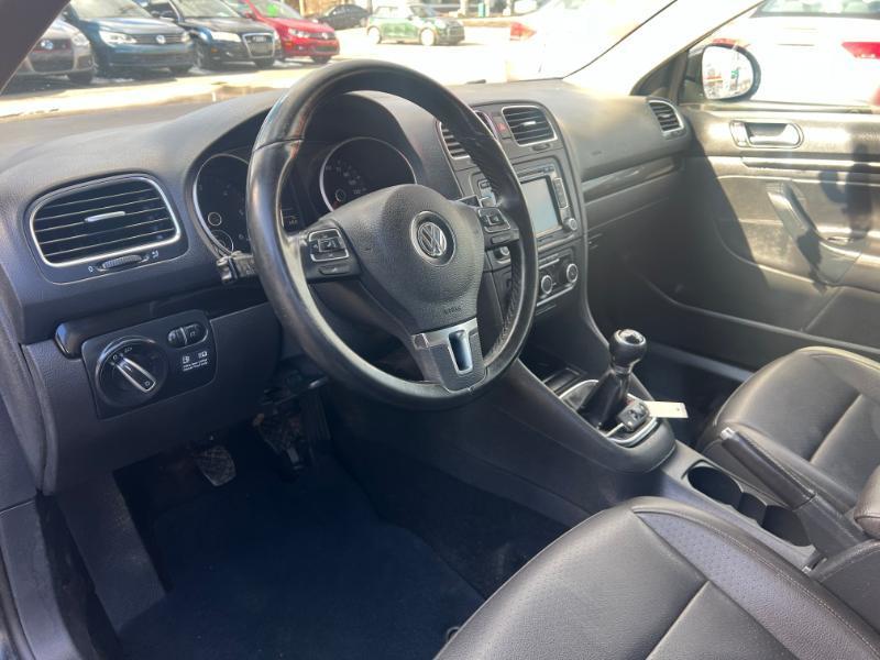 Volkswagen Jetta SportWagen 2.0L TDI 2011