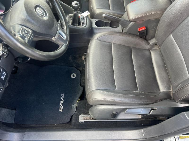 Volkswagen Jetta SportWagen 2.0L TDI 2011