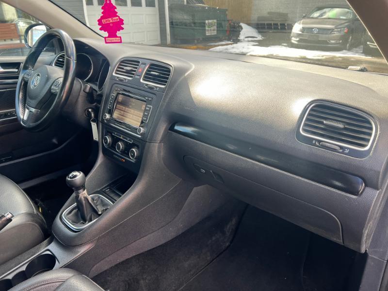 Volkswagen Jetta SportWagen 2.0L TDI 2011