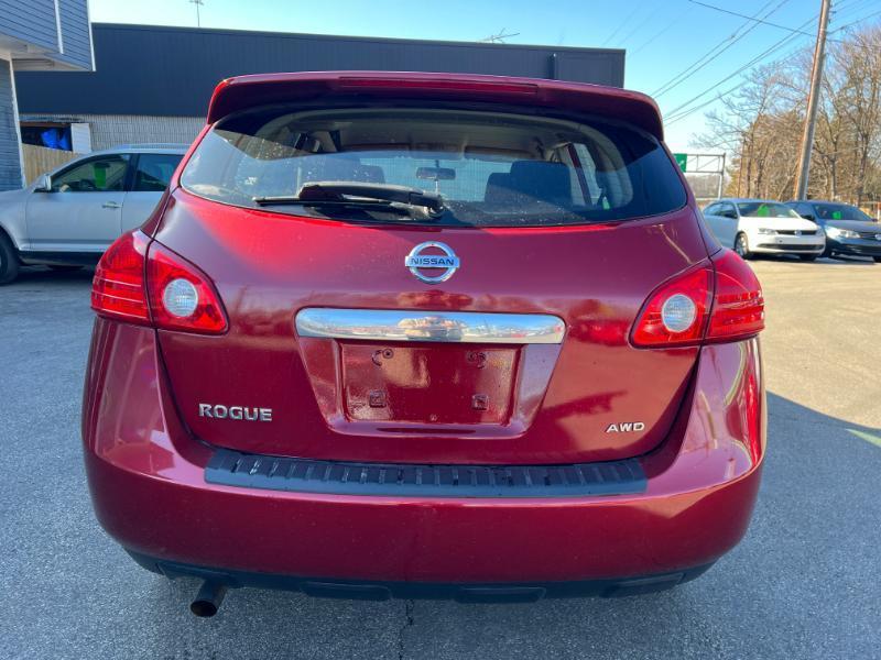 Nissan Rogue S AWD 2011