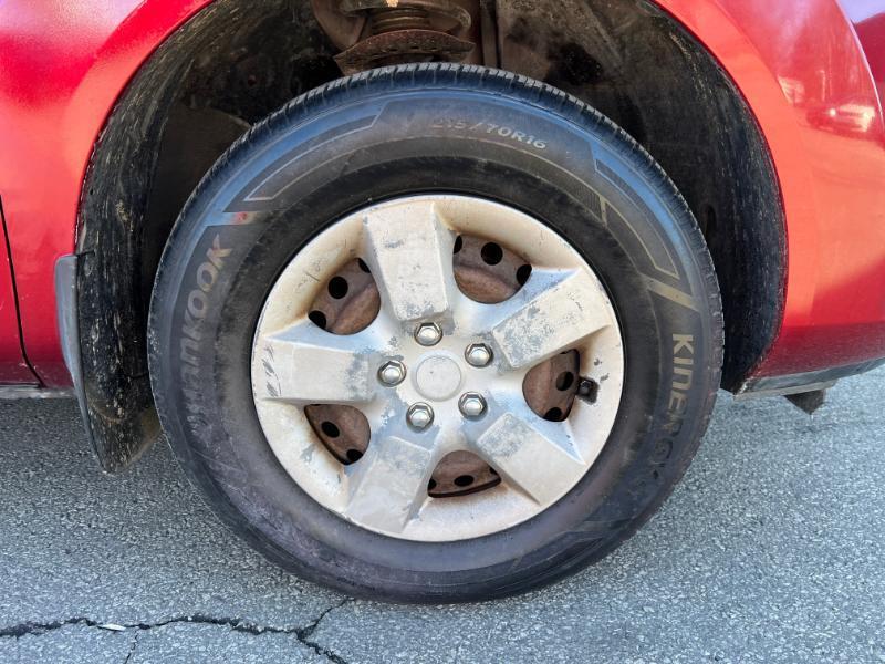 Nissan Rogue S AWD 2011