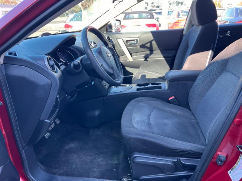 Nissan Rogue S AWD 2011