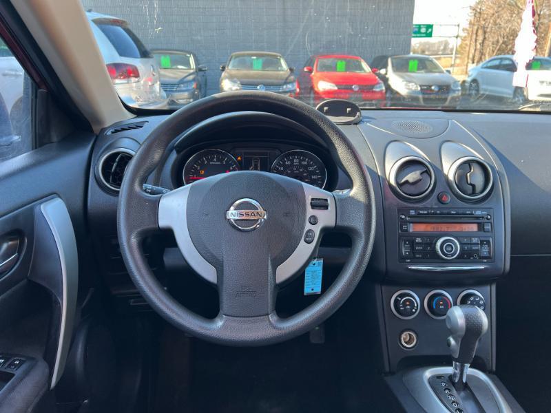 Nissan Rogue S AWD 2011