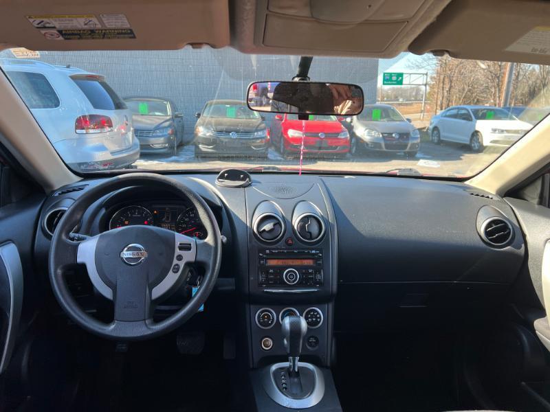 Nissan Rogue S AWD 2011