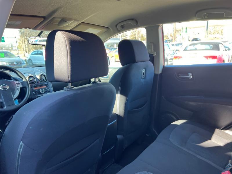 Nissan Rogue S AWD 2011