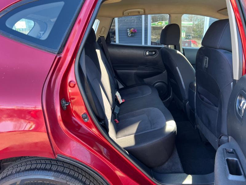 Nissan Rogue S AWD 2011