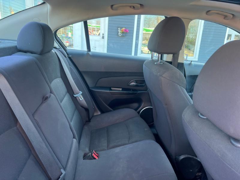 Chevrolet Cruze 1LT 2012