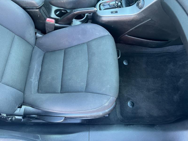 Chevrolet Cruze 1LT 2012