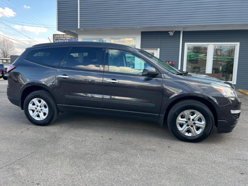 Chevrolet Traverse LS FWD w/PDC 2017
