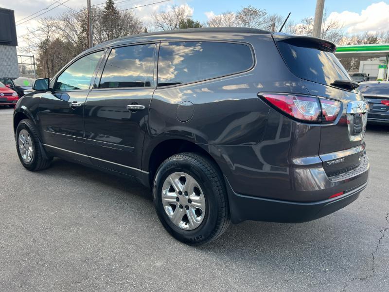 Chevrolet Traverse LS FWD w/PDC 2017