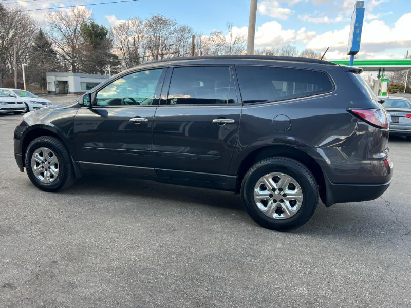Chevrolet Traverse LS FWD w/PDC 2017