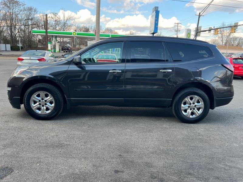 Chevrolet Traverse LS FWD w/PDC 2017