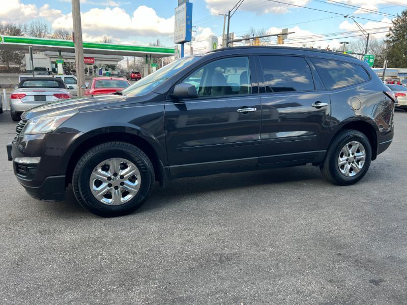 Chevrolet Traverse LS FWD w/PDC 2017