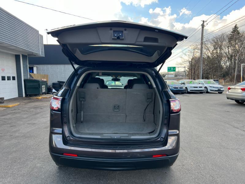 Chevrolet Traverse LS FWD w/PDC 2017