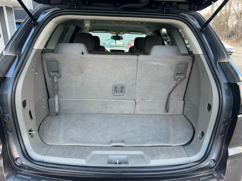 Chevrolet Traverse LS FWD w/PDC 2017