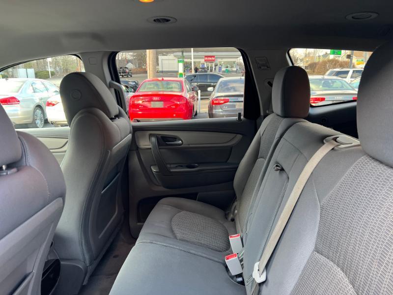 Chevrolet Traverse LS FWD w/PDC 2017