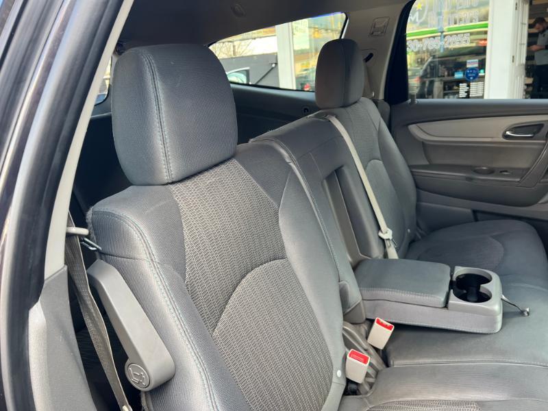 Chevrolet Traverse LS FWD w/PDC 2017