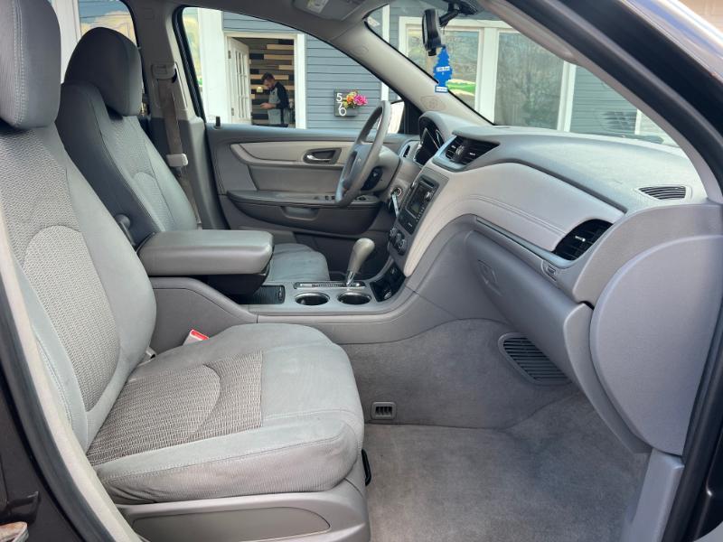 Chevrolet Traverse LS FWD w/PDC 2017