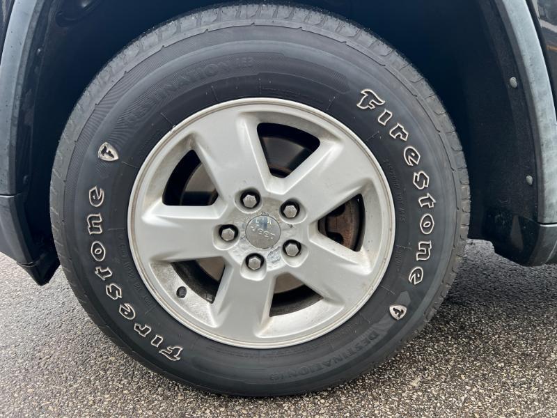 Jeep Grand Cherokee Laredo 4WD 2012