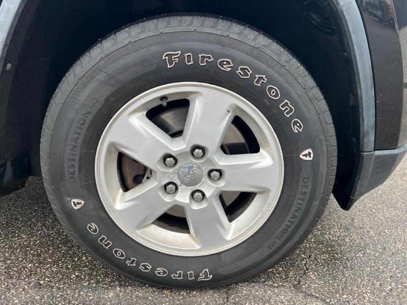 Jeep Grand Cherokee Laredo 4WD 2012