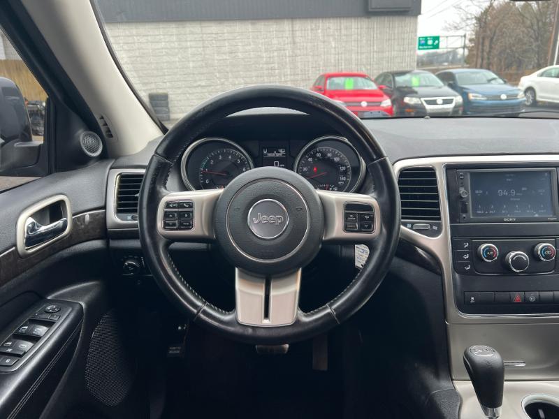 Jeep Grand Cherokee Laredo 4WD 2012