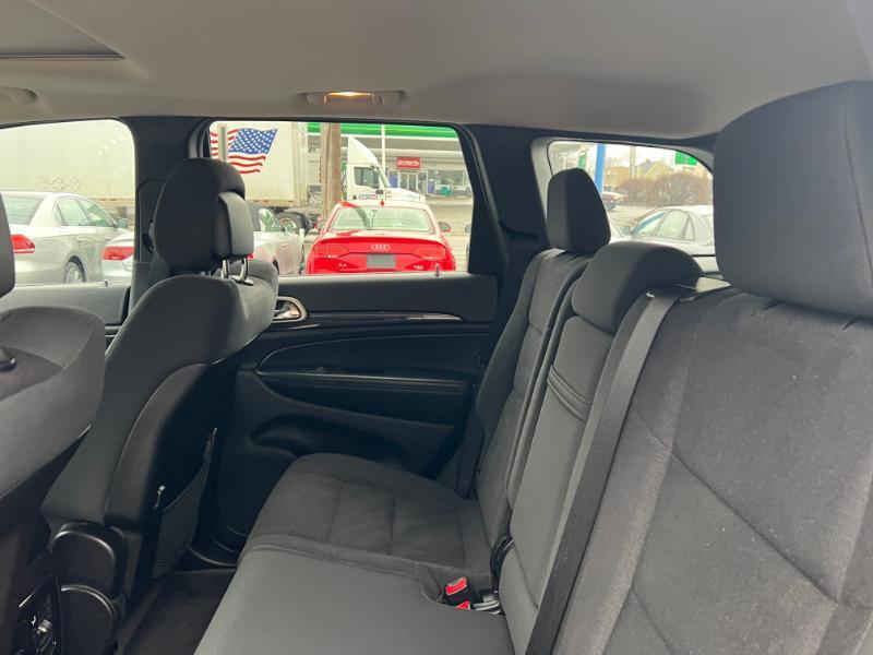 Jeep Grand Cherokee Laredo 4WD 2012