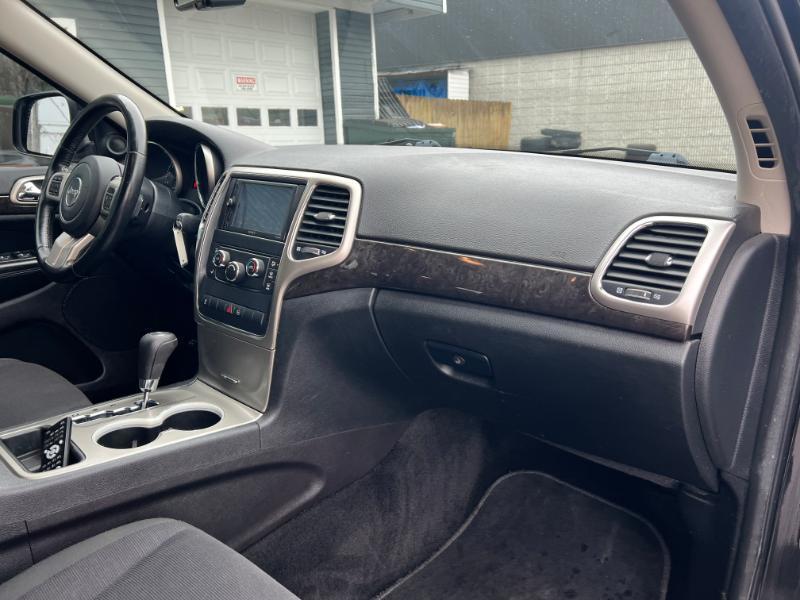 Jeep Grand Cherokee Laredo 4WD 2012