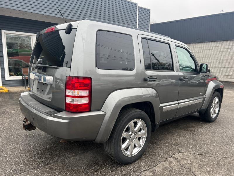Jeep Liberty Sport 4WD 2012